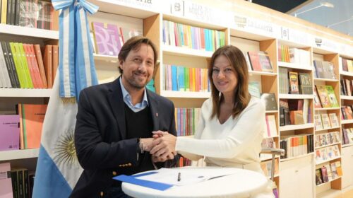 50° Feria del Libro: Capital Humano y la Fundación El Libro lanzan cheque libros escolares para alumnos primarios y secundarios